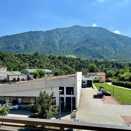 Ai Fol 6 - Stazione E Centro Appartement Feltre Buitenkant foto