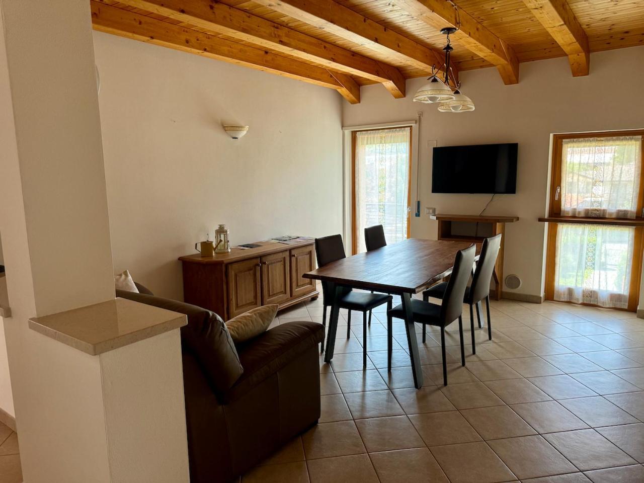 Ai Fol 6 - Stazione E Centro Appartement Feltre Buitenkant foto