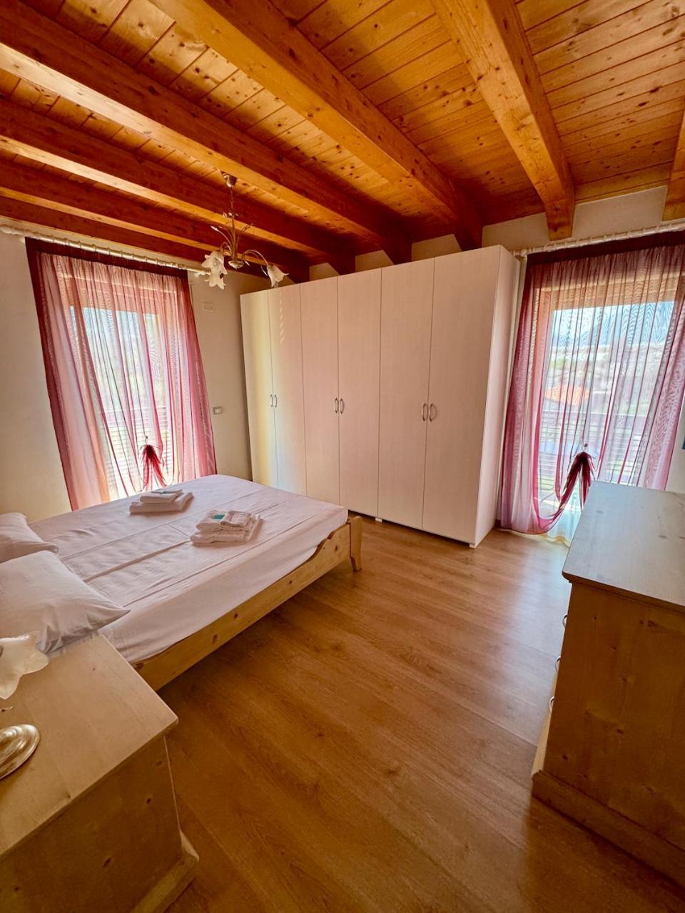 Ai Fol 6 - Stazione E Centro Appartement Feltre Buitenkant foto