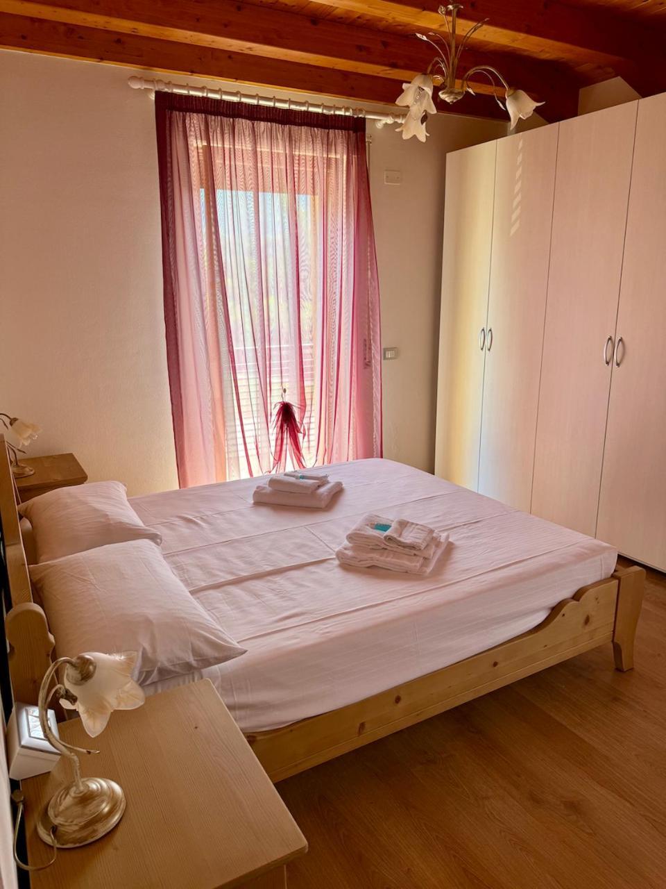 Ai Fol 6 - Stazione E Centro Appartement Feltre Buitenkant foto