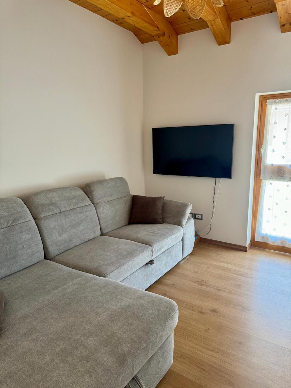 Ai Fol 6 - Stazione E Centro Appartement Feltre Buitenkant foto
