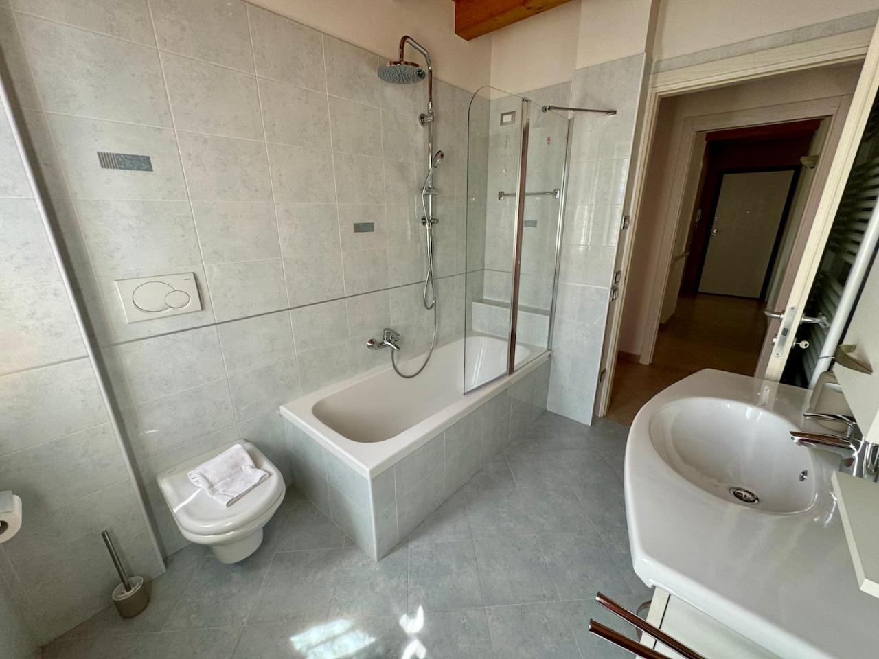 Ai Fol 6 - Stazione E Centro Appartement Feltre Buitenkant foto